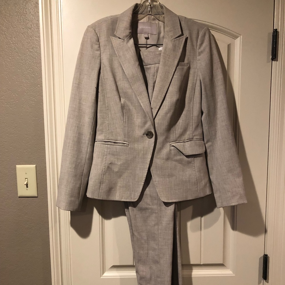 Banana Republic two piece business suit
